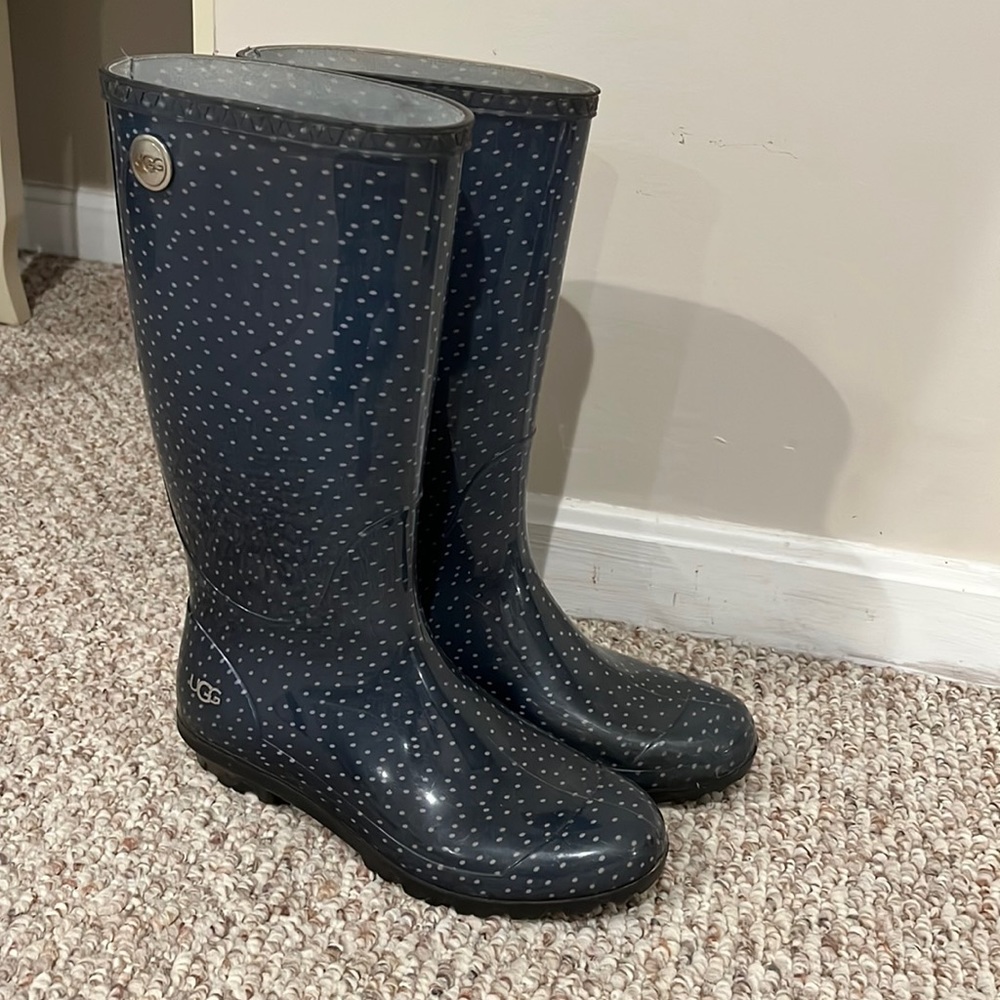 Ugg rain boots